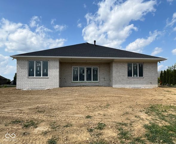5421 Camden Lane, Greenwood, IN 46143