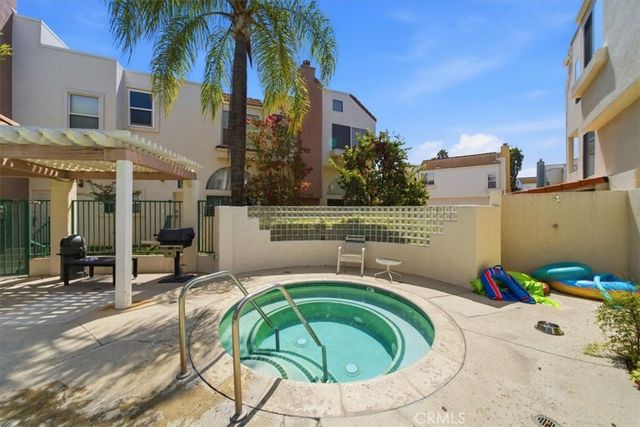 5455 Sylmar 1402, Sherman Oaks, CA 91401