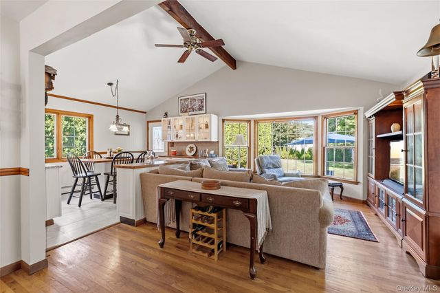 1035 Theresa Drive, Mattituck, NY 11952