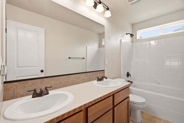 6906 N NAPA St, Spokane, WA 99217