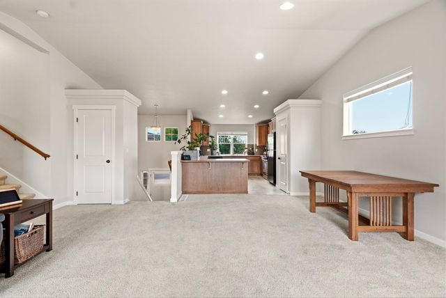 6906 N NAPA St, Spokane, WA 99217
