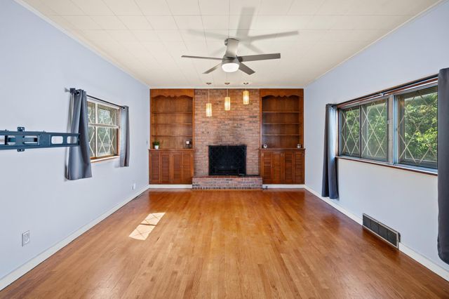 35 E 40th Street, Latonia, KY 41015