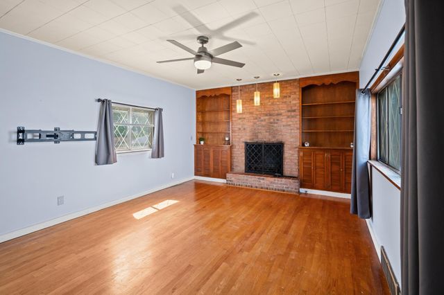 35 E 40th Street, Latonia, KY 41015