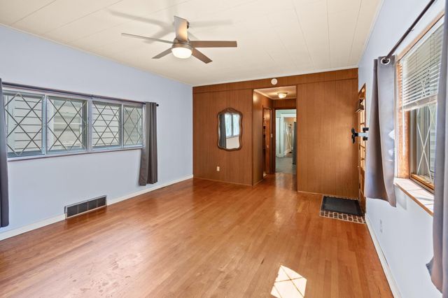 35 E 40th Street, Latonia, KY 41015
