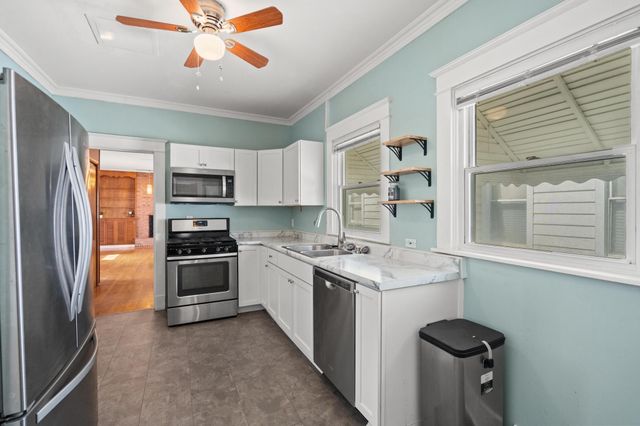 35 E 40th Street, Latonia, KY 41015