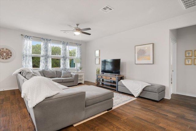 513 Limestone RD, Liberty Hill, TX 78642