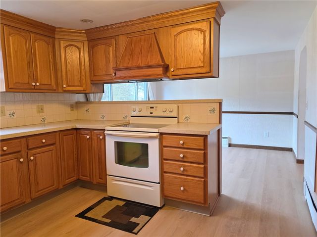 473 River Road, Lincoln, RI 02865