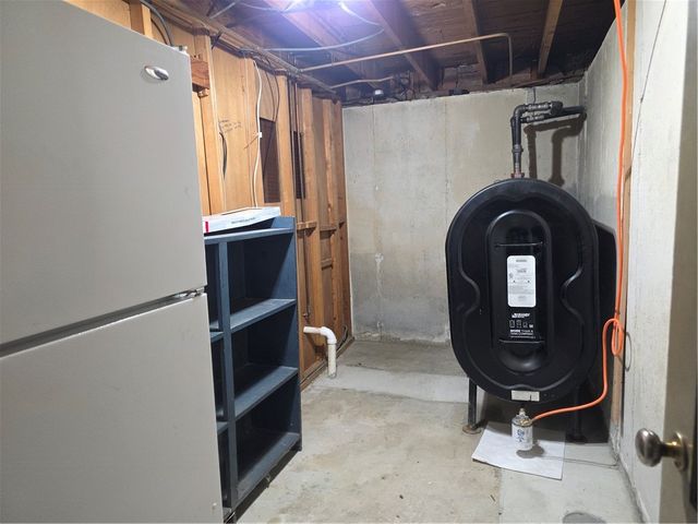 473 River Road, Lincoln, RI 02865