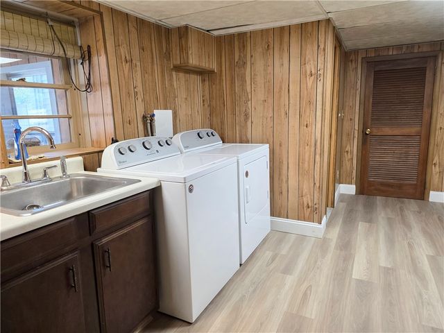 473 River Road, Lincoln, RI 02865