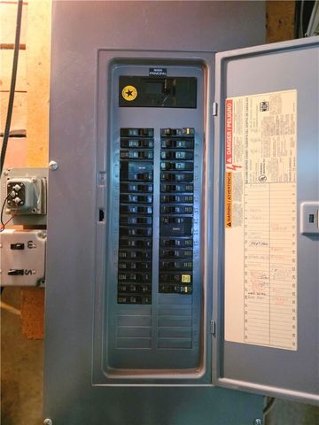 473 River Road, Lincoln, RI 02865