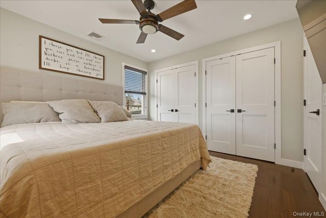 98 Vincent Place, Lynbrook, NY 11563