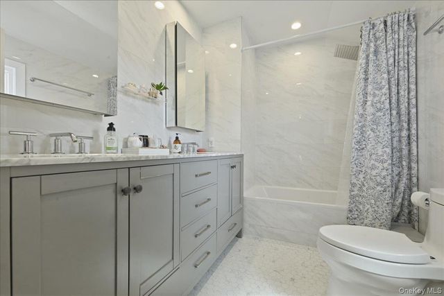 98 Vincent Place, Lynbrook, NY 11563