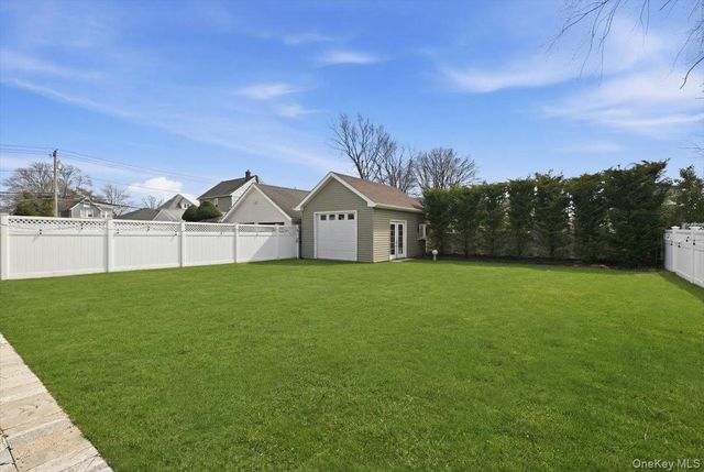 98 Vincent Place, Lynbrook, NY 11563