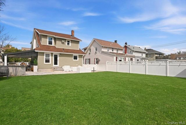 98 Vincent Place, Lynbrook, NY 11563