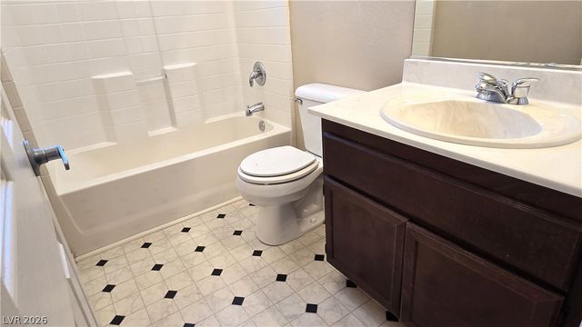 1154 Maple Pines Avenue, North Las Vegas, NV 89081