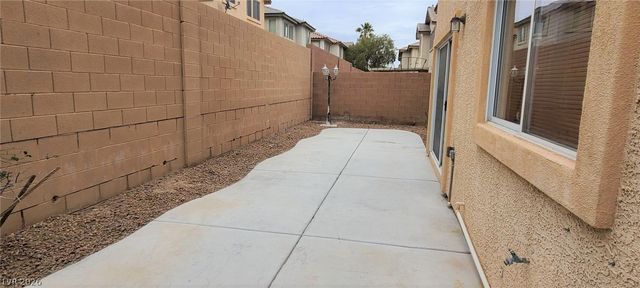 1154 Maple Pines Avenue, North Las Vegas, NV 89081