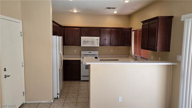 1154 Maple Pines Avenue, North Las Vegas, NV 89081