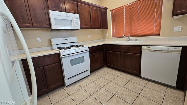 1154 Maple Pines Avenue, North Las Vegas, NV 89081