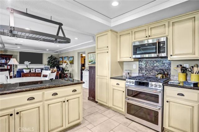 5787 Ridgeway Rd, Rancho Cucamonga, CA 91701