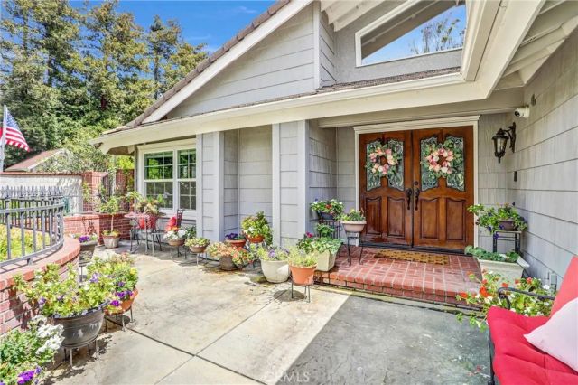 5787 Ridgeway Rd, Rancho Cucamonga, CA 91701