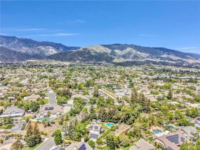 5787 Ridgeway Rd, Rancho Cucamonga, CA 91701