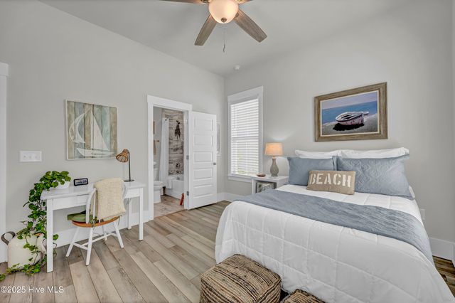 9150 Village Lake Drive, Calabash, NC 28467