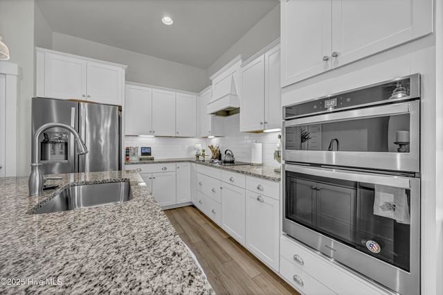 9150 Village Lake Drive, Calabash, NC 28467