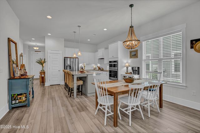 9150 Village Lake Drive, Calabash, NC 28467