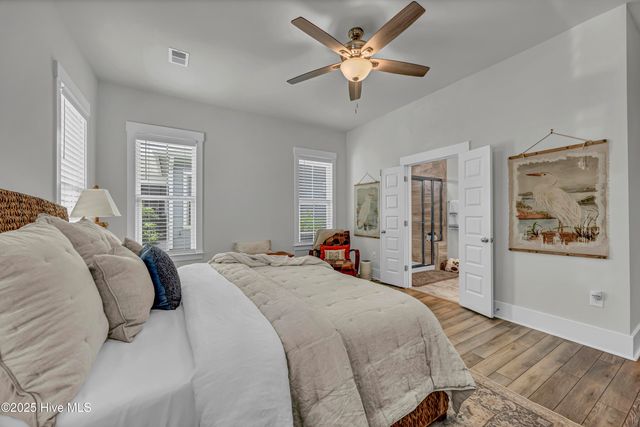 9150 Village Lake Drive, Calabash, NC 28467