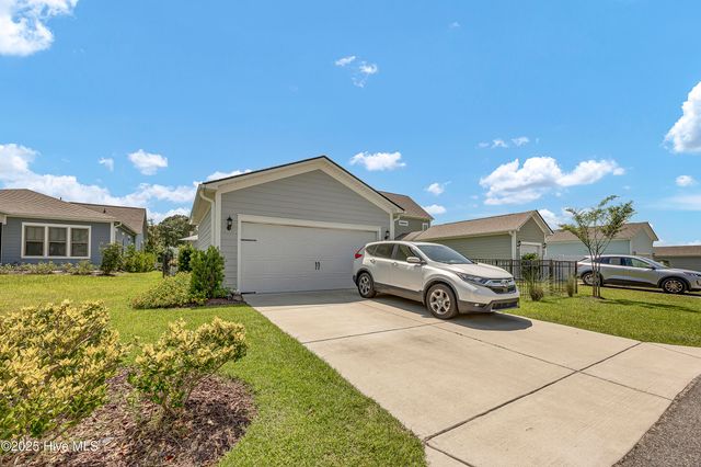 9150 Village Lake Drive, Calabash, NC 28467