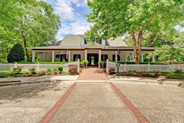 9150 Village Lake Drive, Calabash, NC 28467
