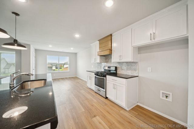 7404 E 89th Place North, Owasso, OK 74055