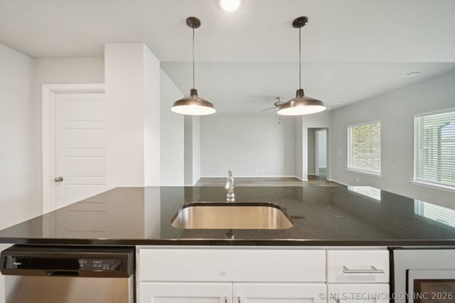 7404 E 89th Place North, Owasso, OK 74055