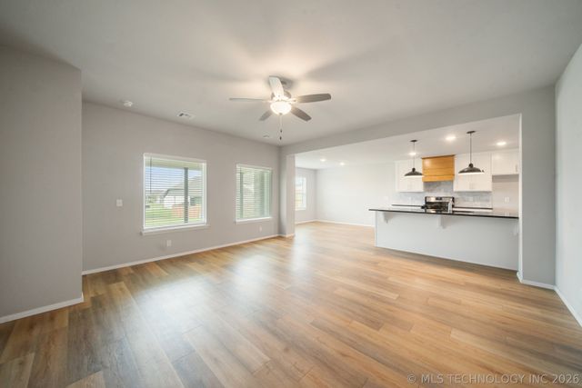 7404 E 89th Place North, Owasso, OK 74055