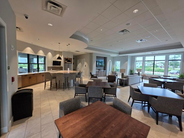4480 W Appleton Cir W W, Oakland Park, FL 33309