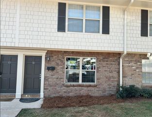 16 Villa SE Court, Smyrna, GA 30080