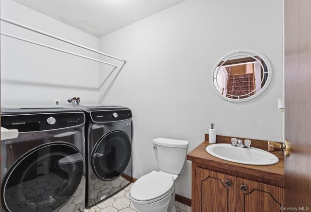 113 Buckberg Mountain Road, Stony Point, NY 10980