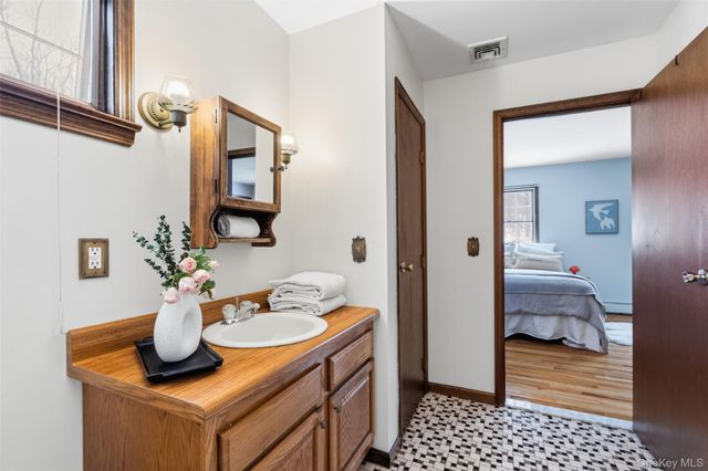 113 Buckberg Mountain Road, Stony Point, NY 10980