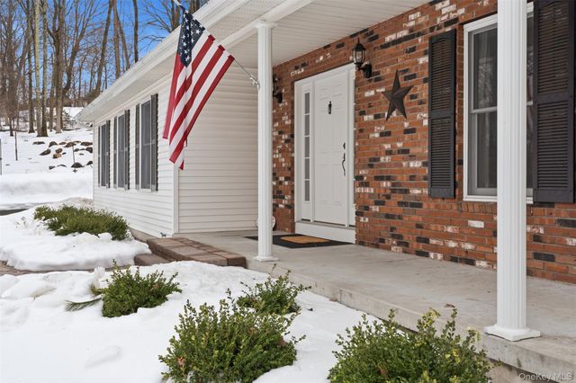 113 Buckberg Mountain Road, Stony Point, NY 10980