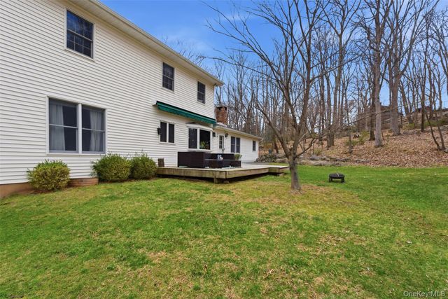 113 Buckberg Mountain Road, Stony Point, NY 10980