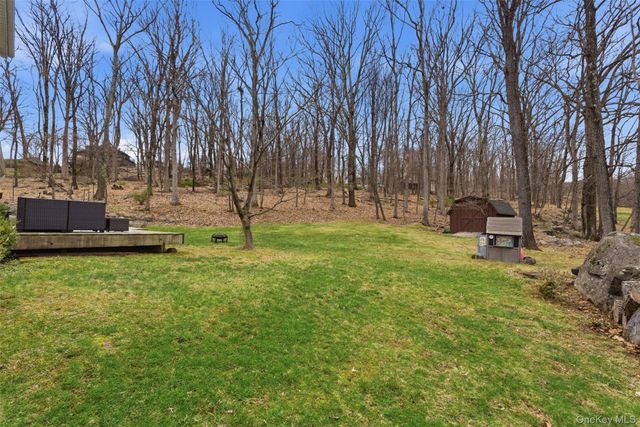 113 Buckberg Mountain Road, Stony Point, NY 10980