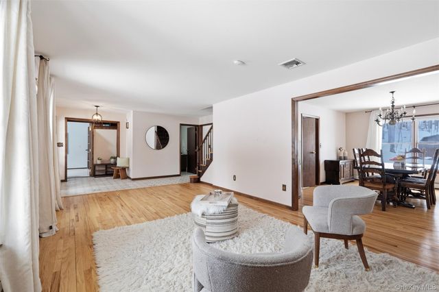 113 Buckberg Mountain Road, Stony Point, NY 10980