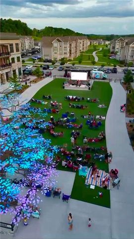 15425 Old Town Drive, Parkville, MO 64152