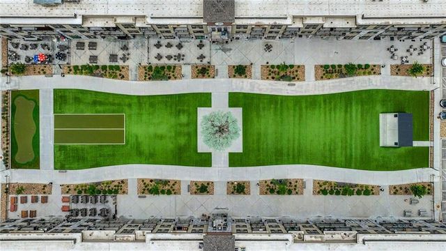 15425 Old Town Drive, Parkville, MO 64152