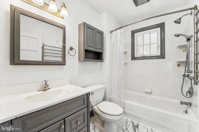 114 BIDDLE RD, Paoli, PA 19301