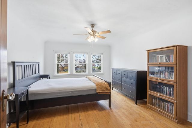 2911 21ST Avenue, Rock Island, IL 61201