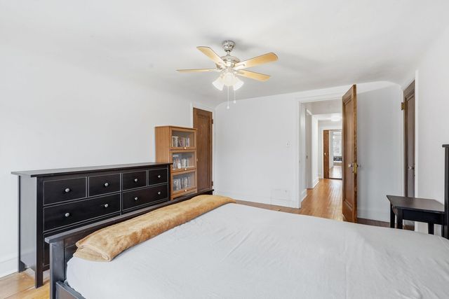 2911 21ST Avenue, Rock Island, IL 61201