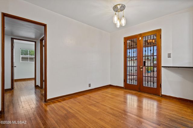2725 E La Cienega Drive, Tucson, AZ 85716