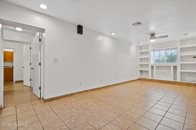 2725 E La Cienega Drive, Tucson, AZ 85716