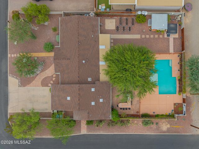 2725 E La Cienega Drive, Tucson, AZ 85716